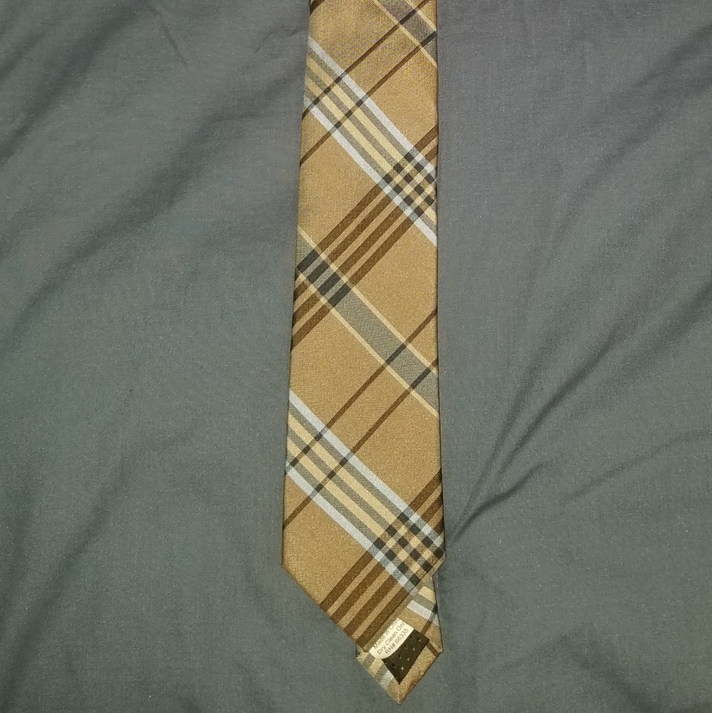 Neck tie